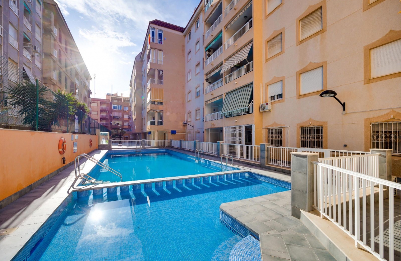 Resale - Apartment - Torrevieja - El Acequión - Los Náufragos