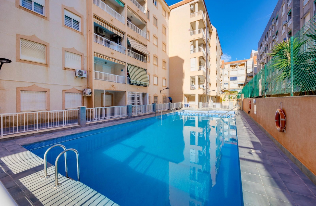 Resale - Apartment - Torrevieja - El Acequión - Los Náufragos