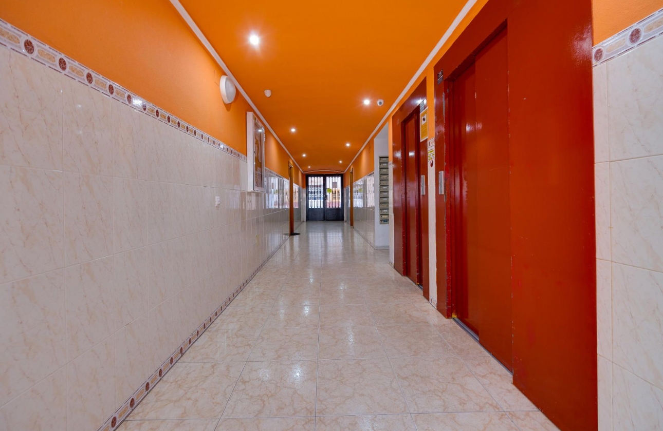 Resale - Apartment - Torrevieja - El Acequión - Los Náufragos