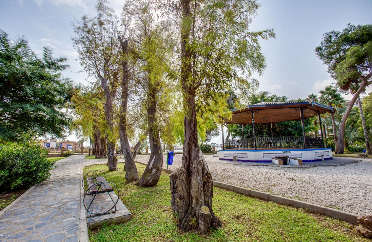 Resale - Apartment - Torrevieja - El Acequión - Los Náufragos