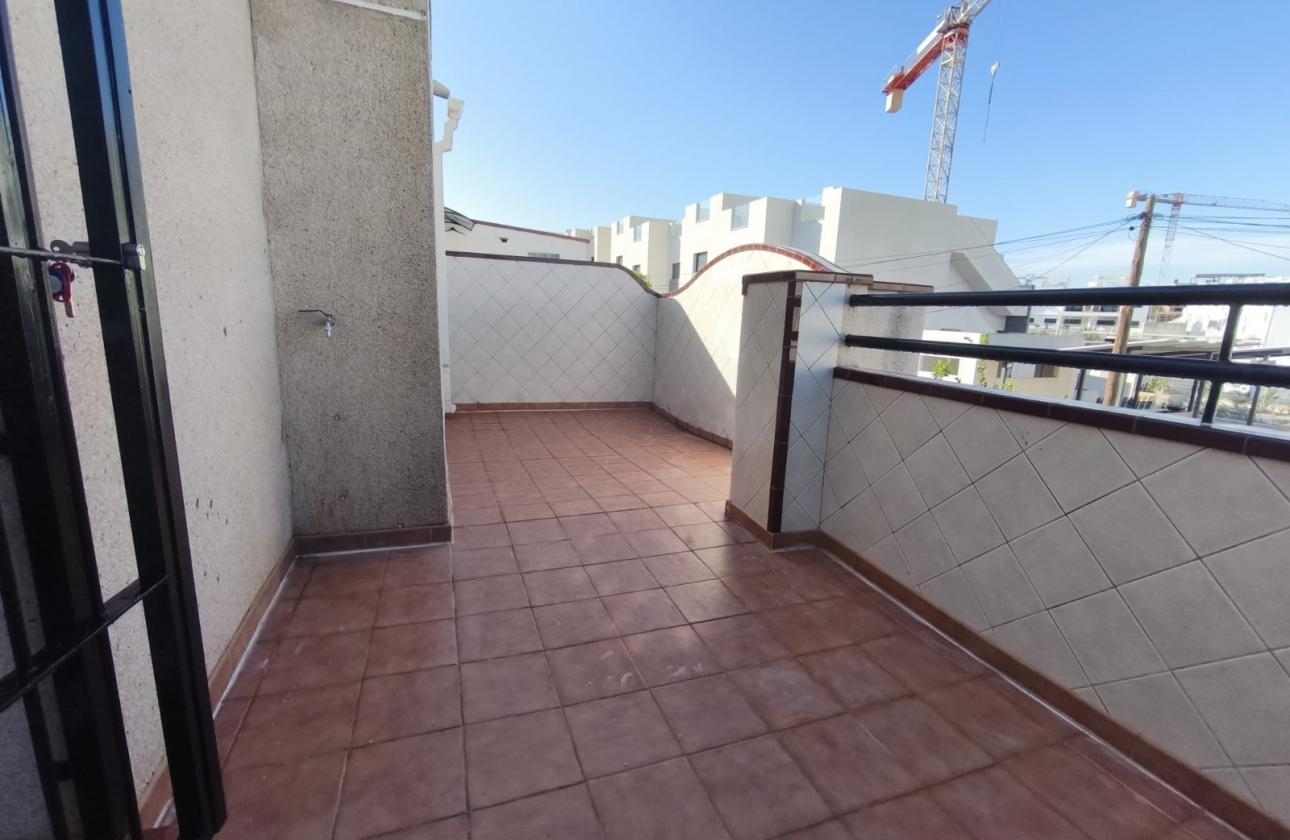 Resale - Townhouse - Los Balcones - Lago Jardin