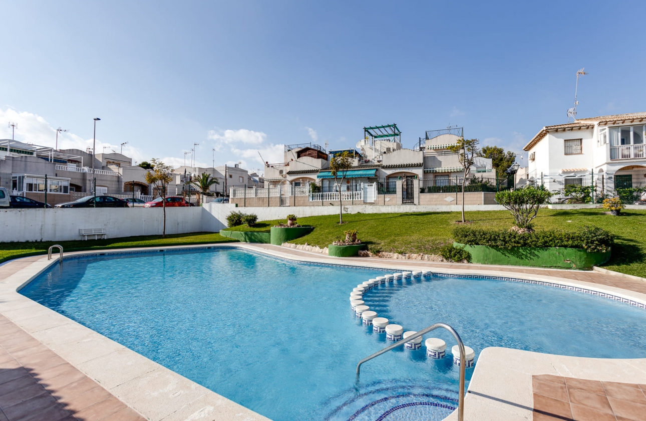 Resale - Townhouse - Los Balcones - Lago Jardin