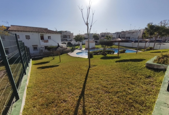 Resale - Townhouse - Los Balcones - Lago Jardin