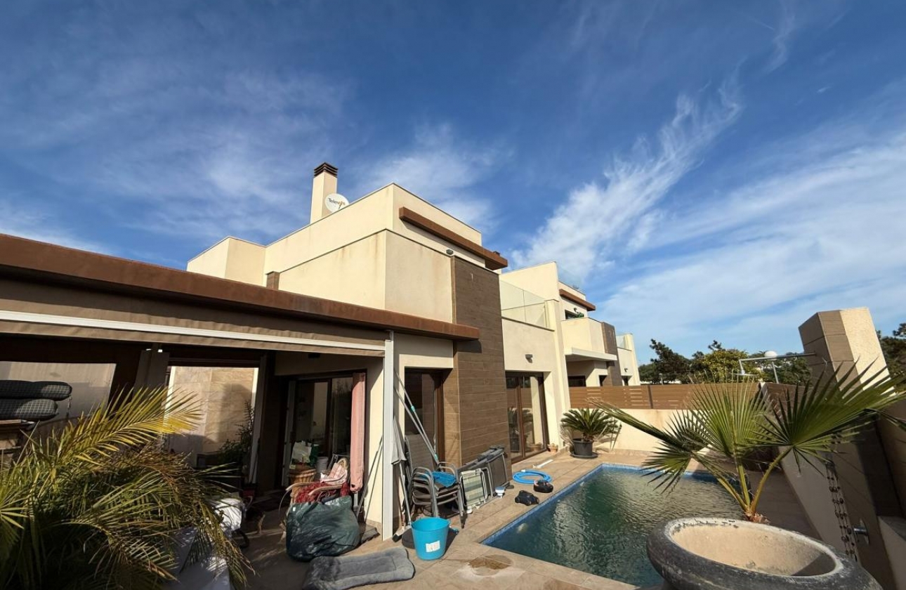 Resale - Villa - Los Montesinos