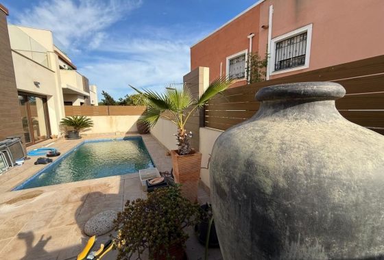 Resale - Villa - Los Montesinos