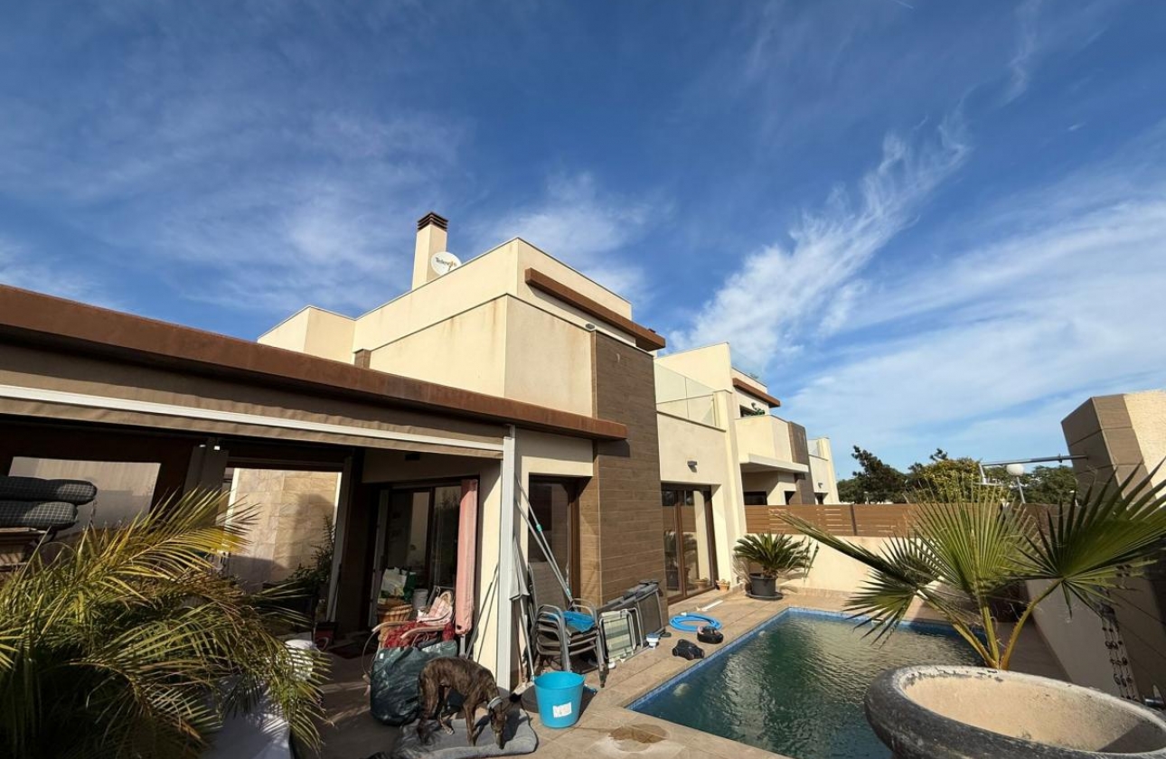 Resale - Villa - Los Montesinos