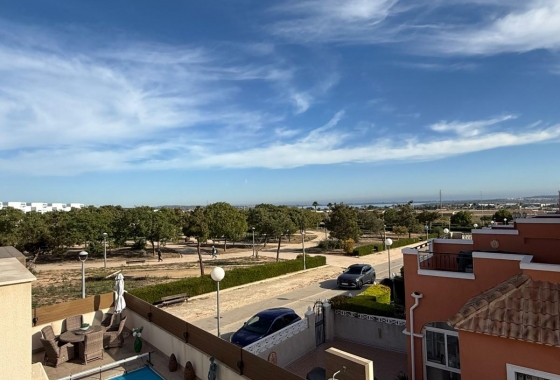 Resale - Villa - Los Montesinos