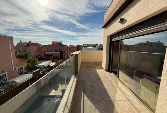 Resale - Villa - Los Montesinos