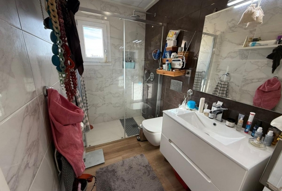 Resale - Villa - Los Montesinos