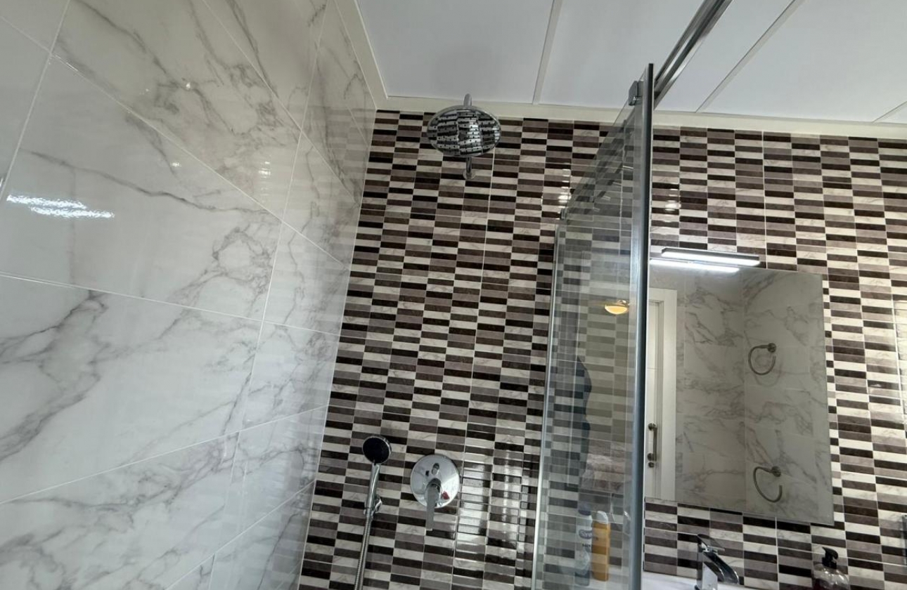 Resale - Villa - Los Montesinos