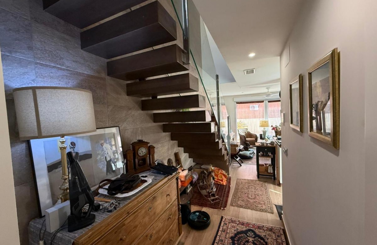 Resale - Villa - Los Montesinos