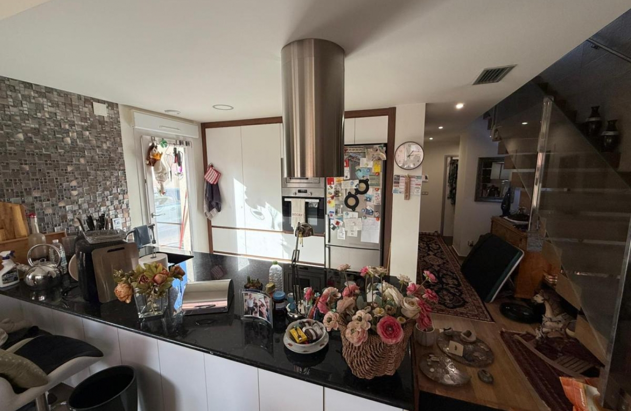 Resale - Villa - Los Montesinos