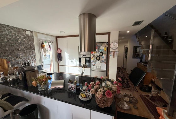 Resale - Villa - Los Montesinos