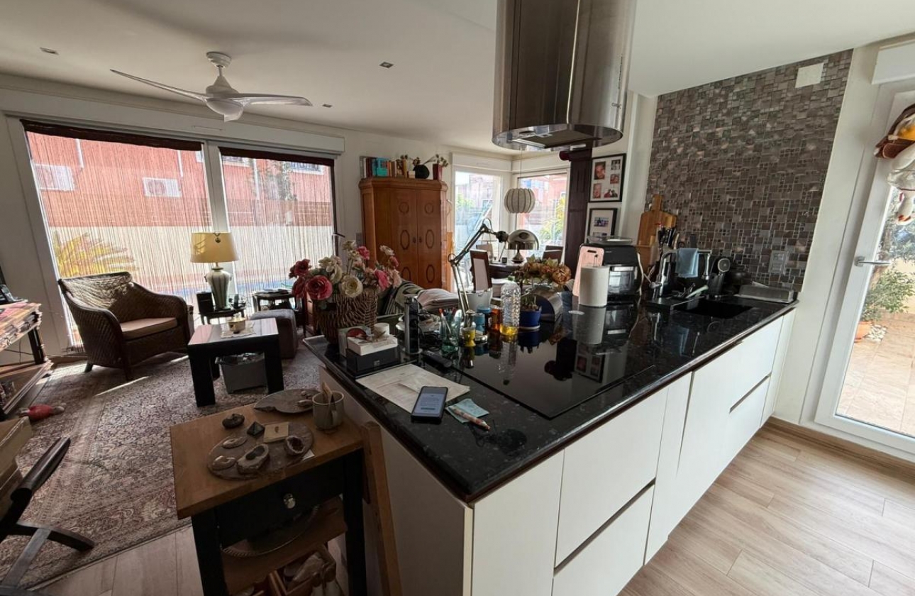 Resale - Villa - Los Montesinos