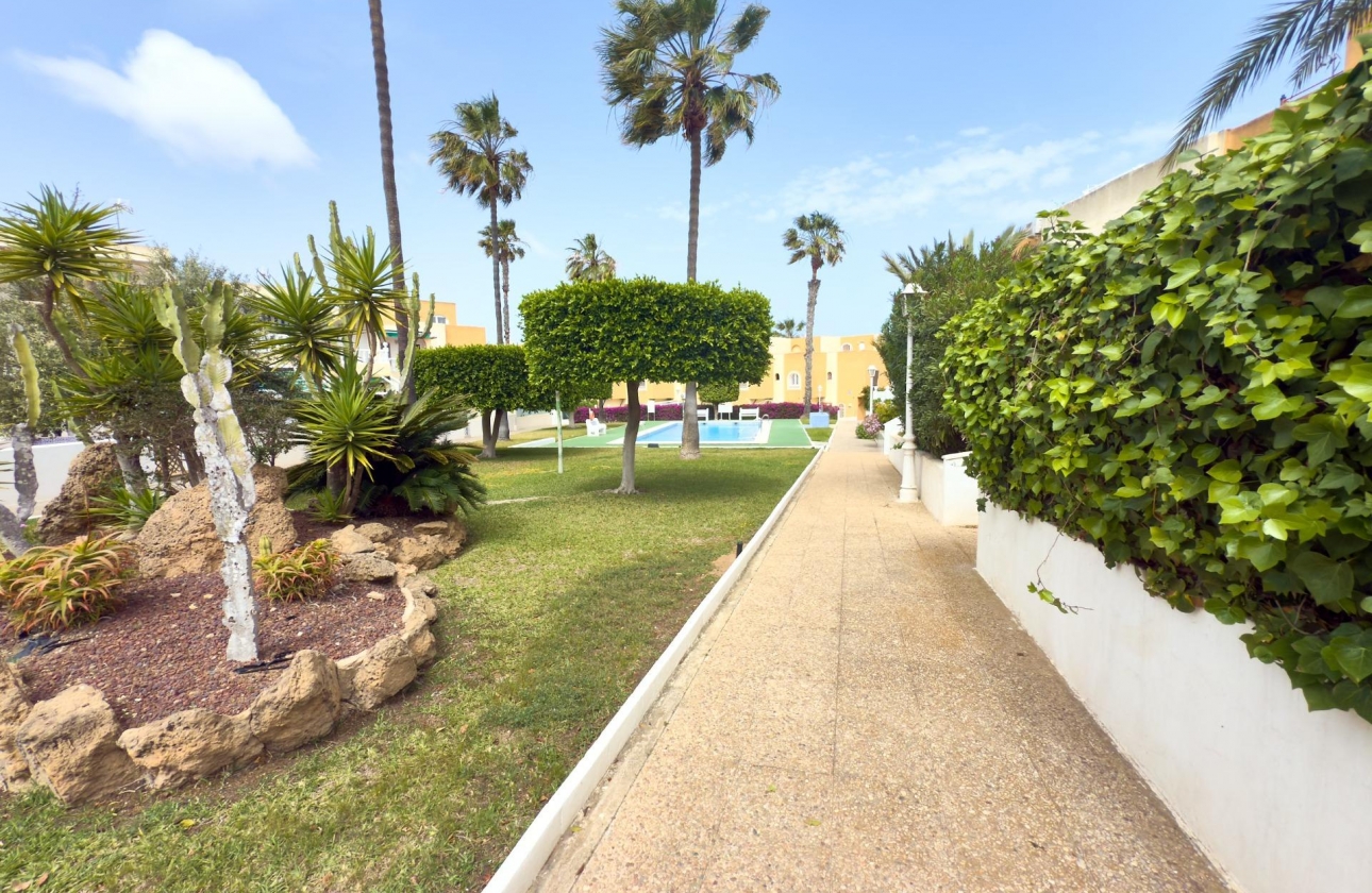 Resale - Bungalow - Torrevieja - Torreblanca
