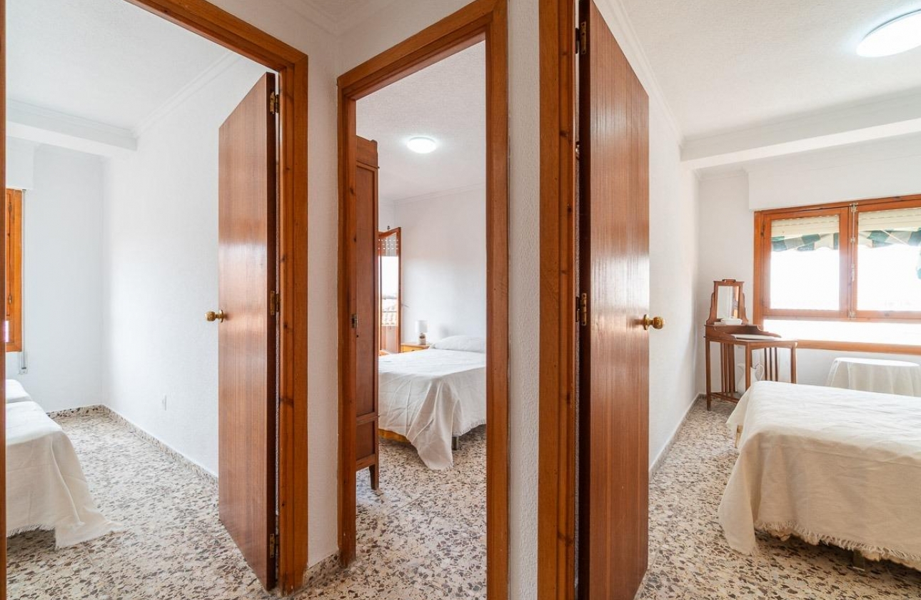 Resale - Penthouse - Torrevieja - Playa De Los Naufragos