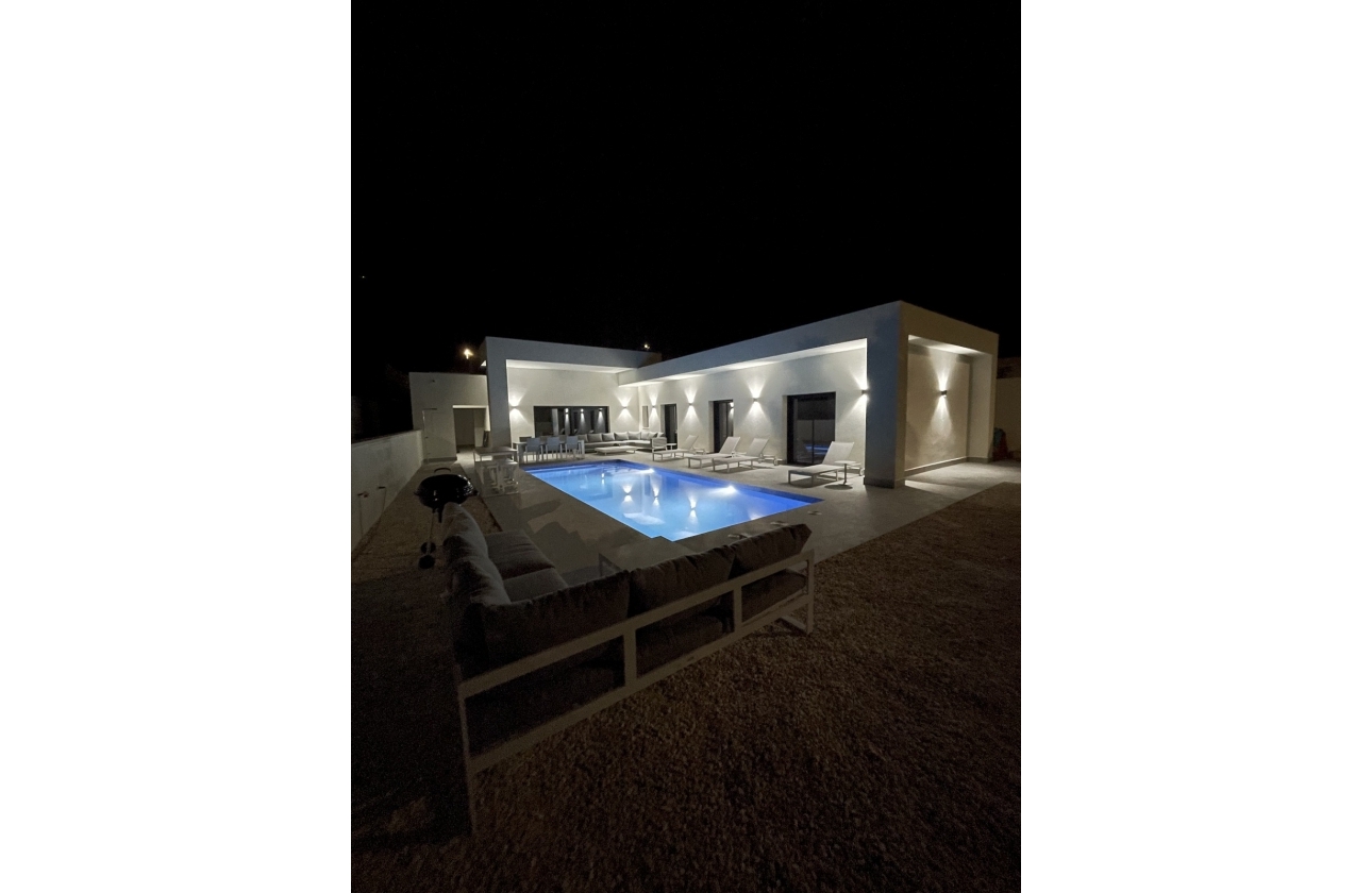 Obra nueva - Detached - La Romana