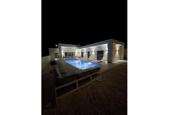 Obra nueva - Detached - La Romana