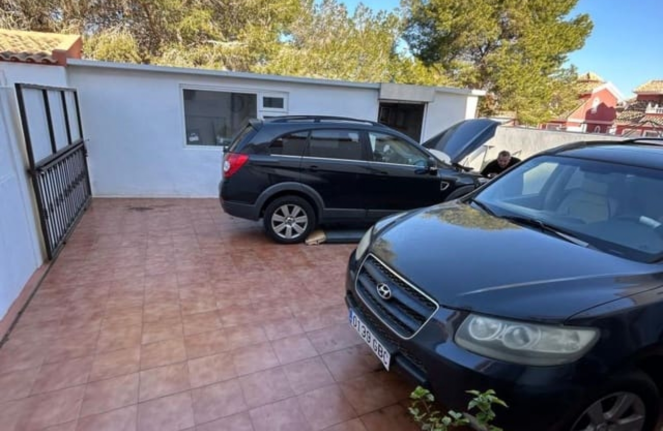 Resale - Semi-detached - Orihuela Costa - Villamartín