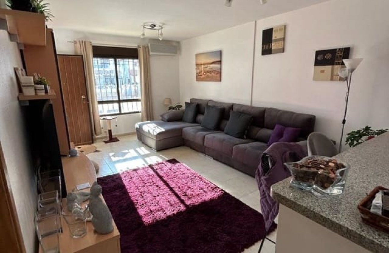 Resale - Semi-detached - Orihuela Costa - Villamartín