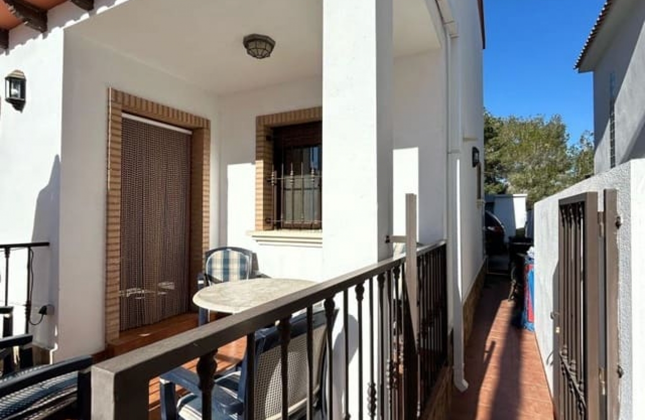 Resale - Semi-detached - Orihuela Costa - Villamartín