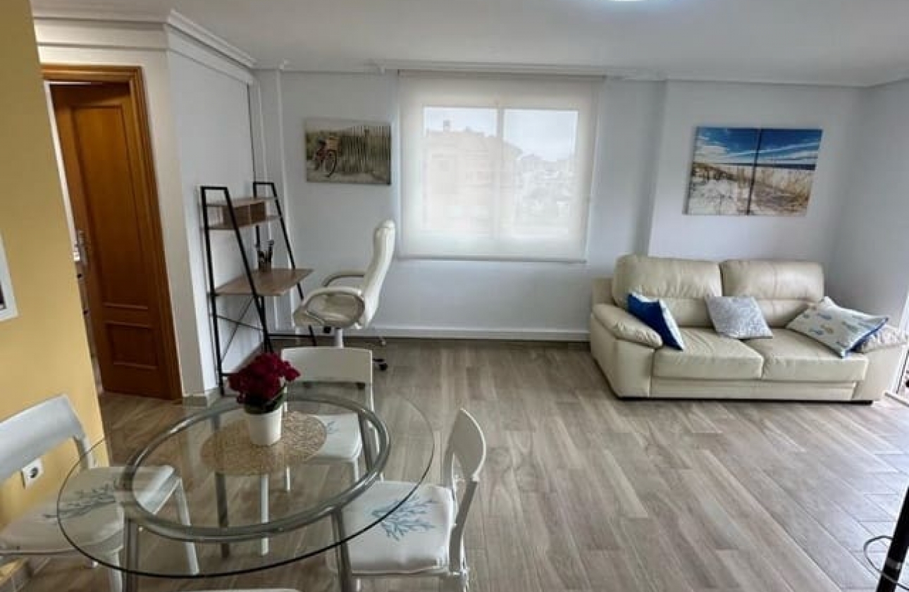 Resale - Apartment - Torrevieja