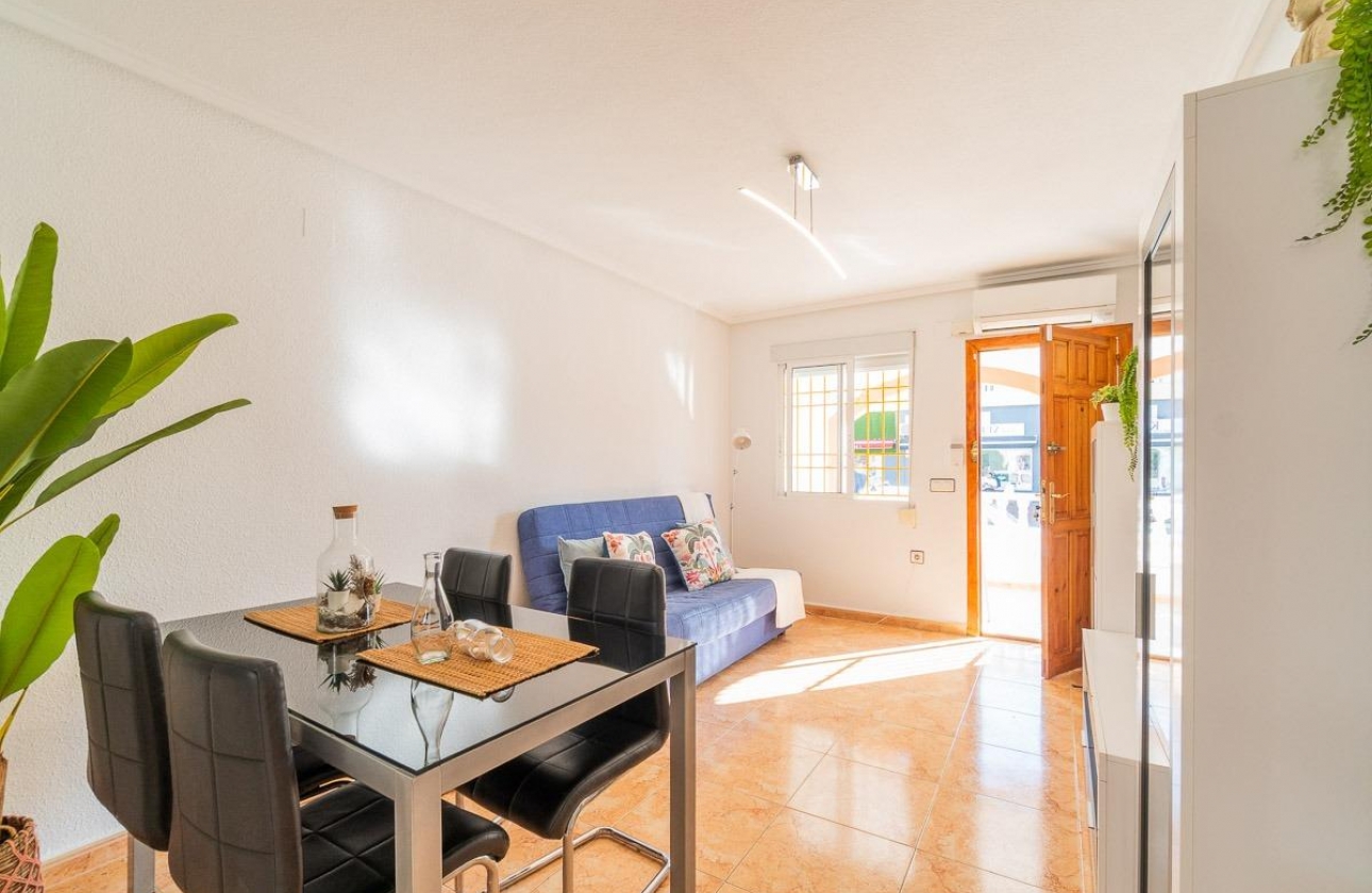 Resale - Villa - Torrevieja - El limonar