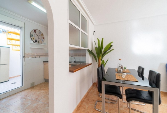 Resale - Villa - Torrevieja - El limonar