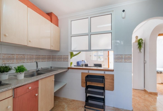 Resale - Villa - Torrevieja - El limonar