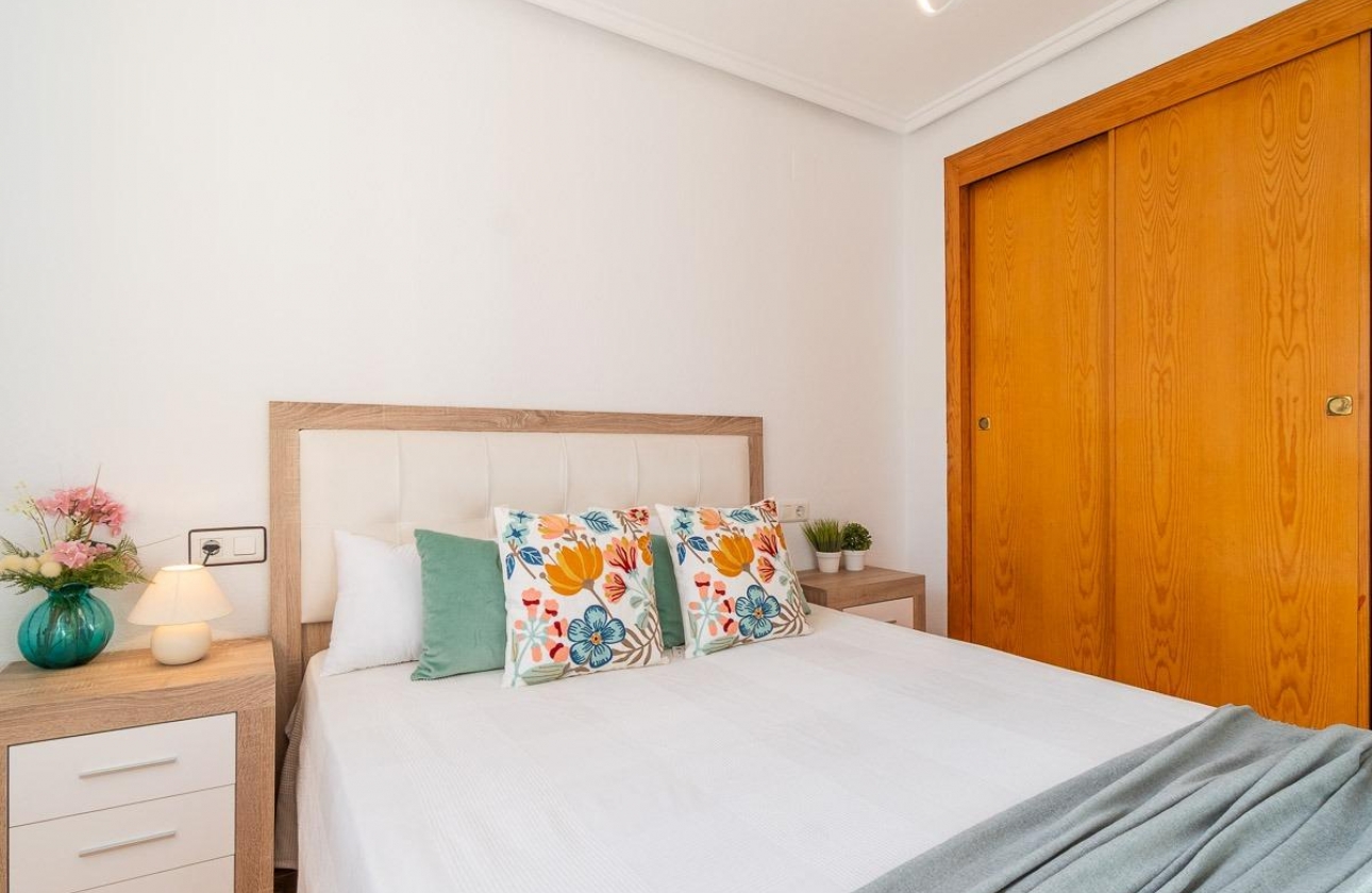 Resale - Villa - Torrevieja - El limonar