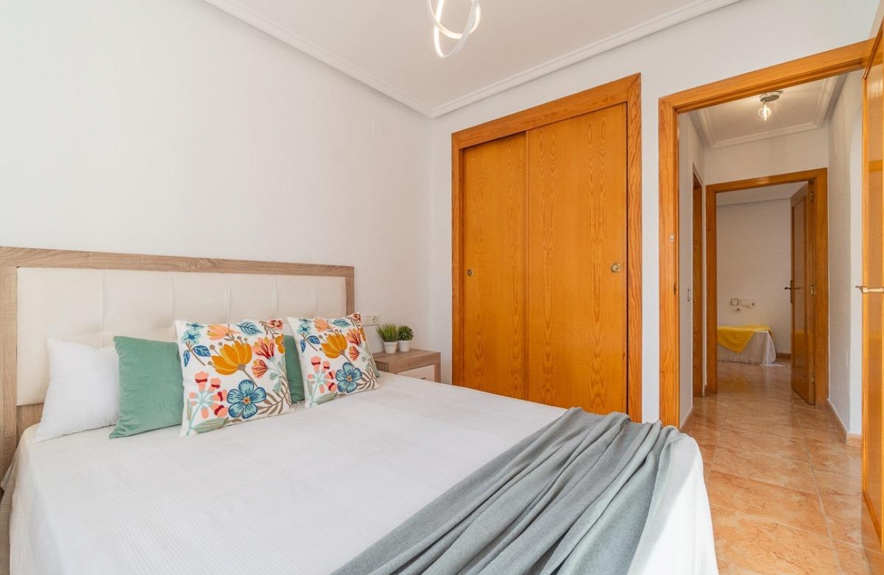 Resale - Villa - Torrevieja - El limonar