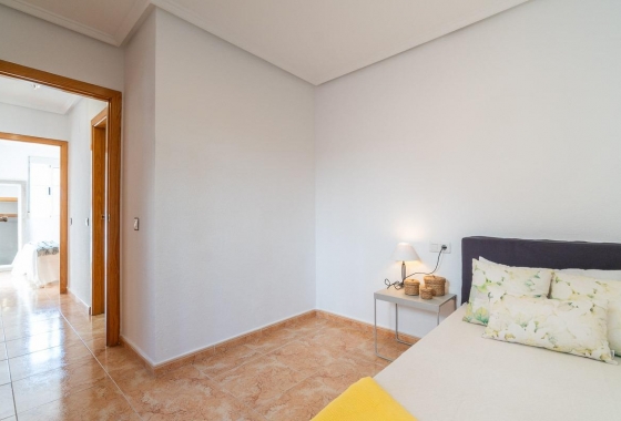 Resale - Villa - Torrevieja - El limonar