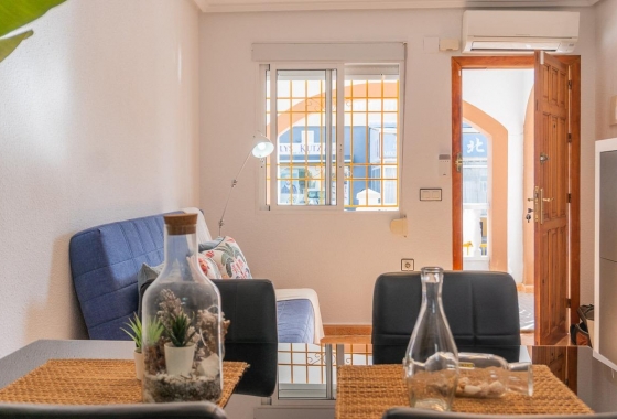 Resale - Villa - Torrevieja - El limonar