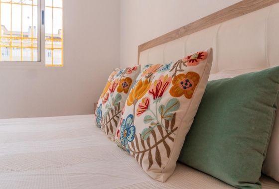 Resale - Villa - Torrevieja - El limonar