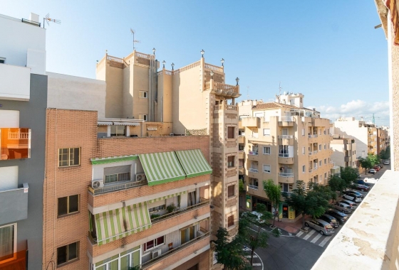 Resale - Apartment - Torrevieja - Centro