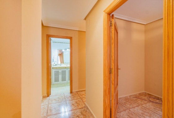 Resale - Apartment - Torrevieja - Centro