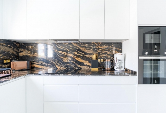 Rynek wtórny - Szeregowiec - Torrevieja - Punta Prima