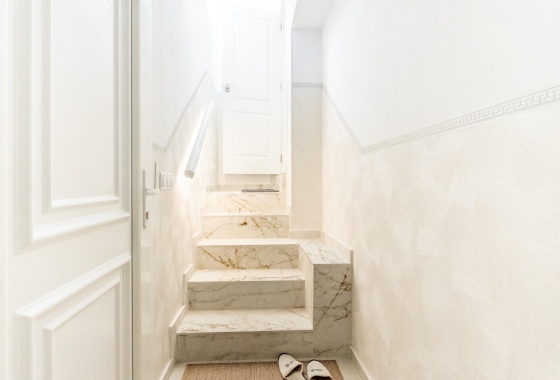 Rynek wtórny - Szeregowiec - Torrevieja - Punta Prima