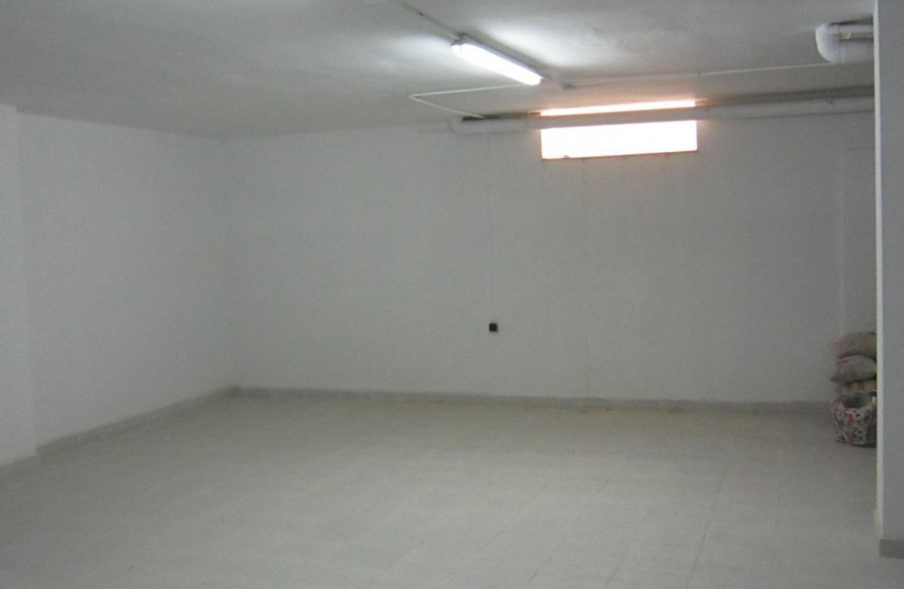 Resale - Villa - Torrevieja - La Mata