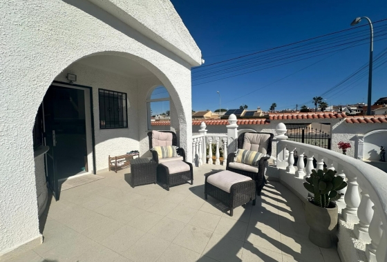 Resale - Villa - Torrevieja - San Luis