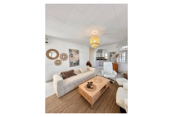 Resale - Villa - Torrevieja - San Luis