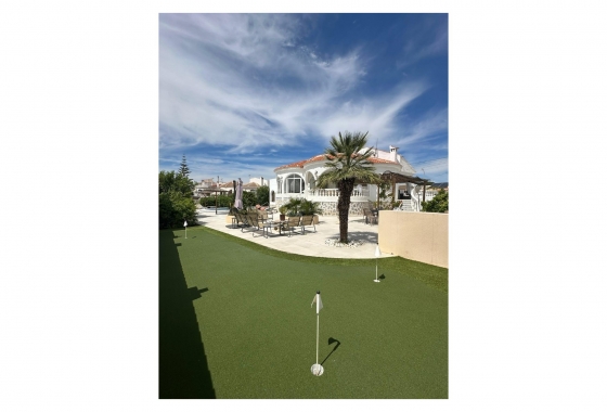 Resale - Villa - Torrevieja - San Luis