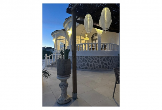 Resale - Villa - Torrevieja - San Luis