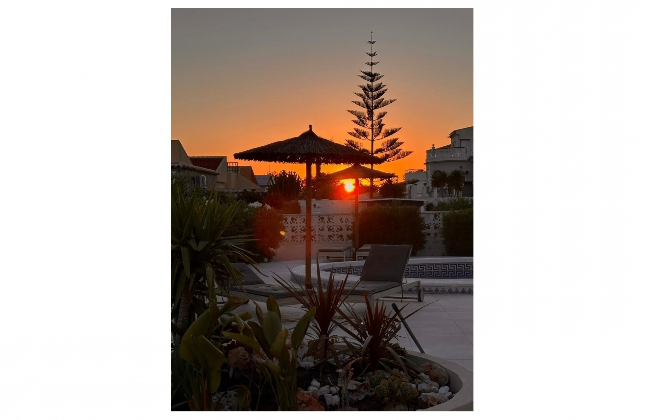 Resale - Villa - Torrevieja - San Luis