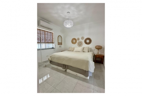 Resale - Villa - Torrevieja - San Luis