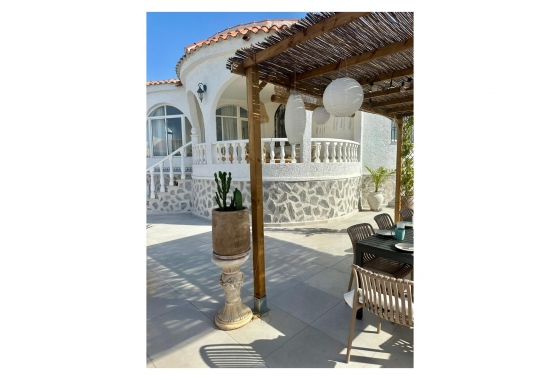 Resale - Villa - Torrevieja - San Luis