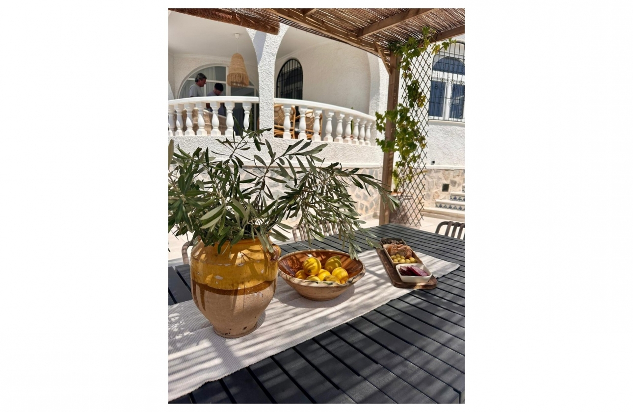 Resale - Villa - Torrevieja - San Luis