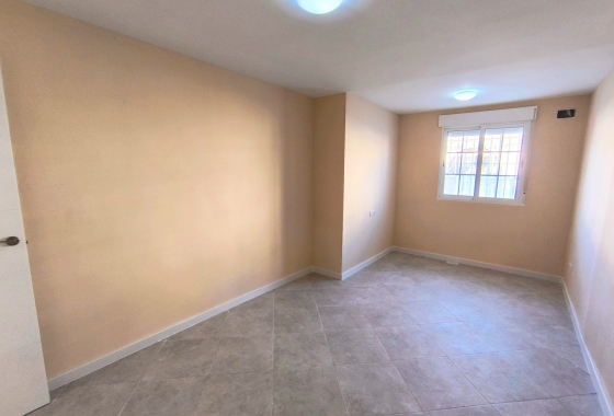 Resale - Bungalow - Torrevieja - El Chaparral