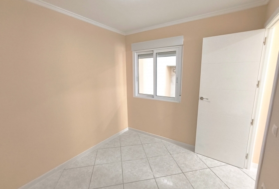 Resale - Bungalow - Torrevieja - El Chaparral