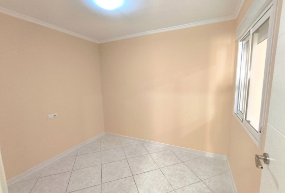 Resale - Bungalow - Torrevieja - El Chaparral